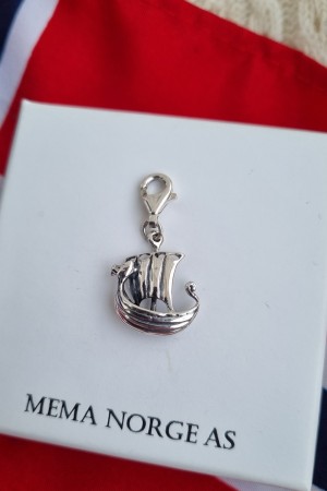Sølv vikingskip, charms