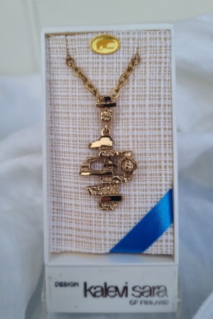 Bronse anheng, Design; Kalevi Sara of Finland